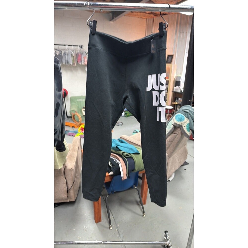 Nike Women's 'Just Do It' Graphic Leggings - Black Size M